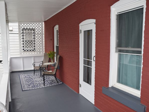 33 Main St APT 1