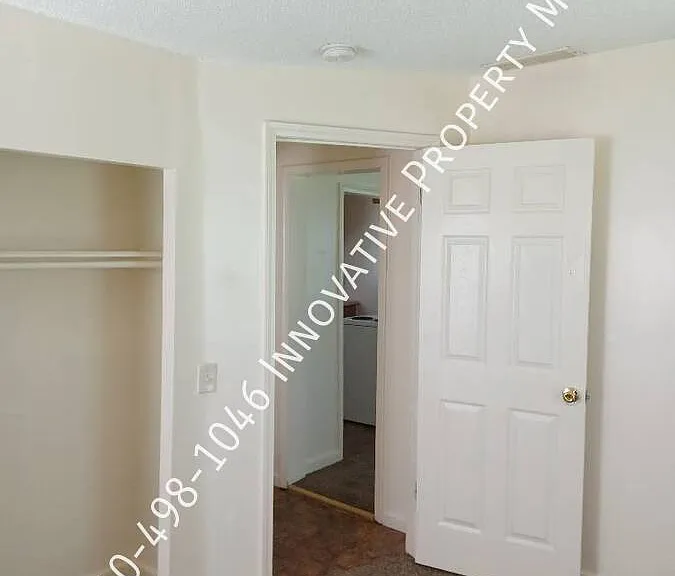 2266 Donovan St — Photo 16