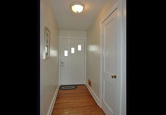 5th image of 3309 Ellsworth St NE