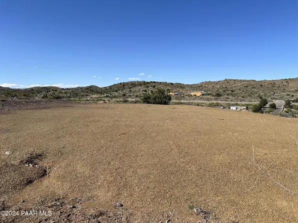 15840 E Broken Bit Rd, Mayer, AZ 86333