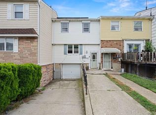 41 Woodcrest Rd, Staten Island, NY 10303