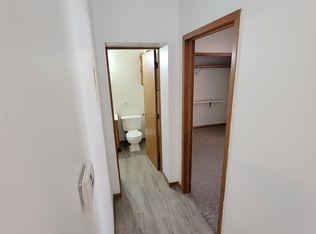 1337 Main St APT 6, Dubuque, IA 52001