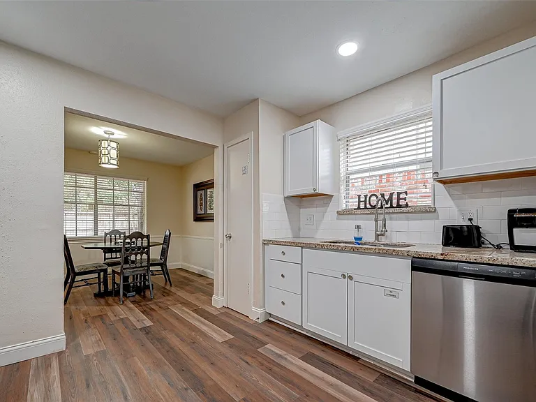 3903 Hermitage Hollow Ln — Photo 14