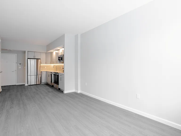 18303 Hillside Ave #2F — Photo 11