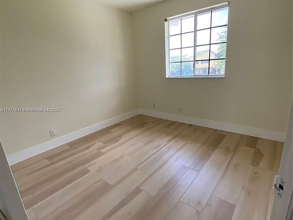 5th image of 4027 NW 92nd Ave #4027