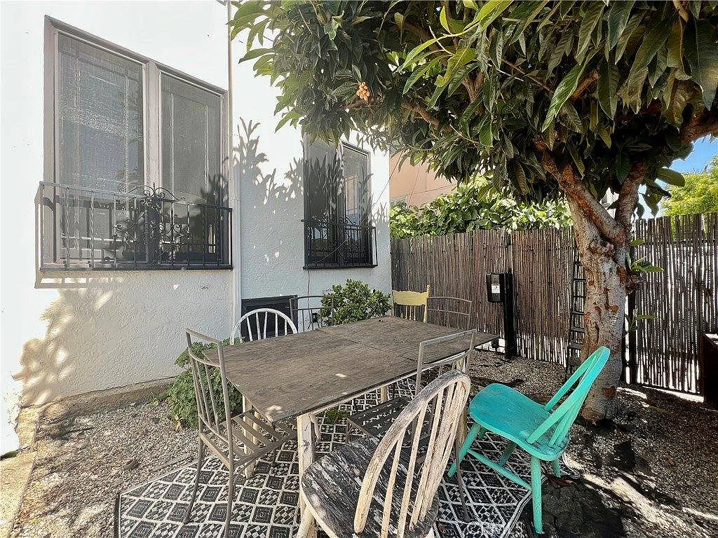 2 bed, 1500 sqft, $3,400 — Photo 4