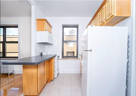 Rented by Modern Spaces | media 12