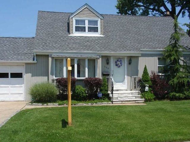 2nd image of 680 Adonia St