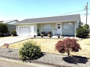 1073 Randolph Rd, Woodburn, OR 97071