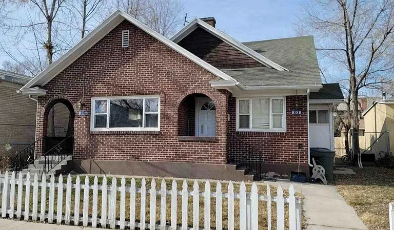812 S Blair St — Photo 1