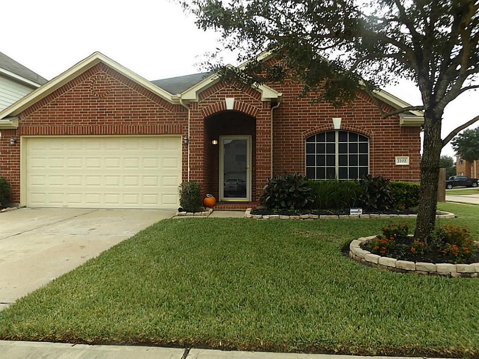 1st image of 2202 Plum Square Ct