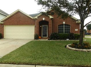 2202 Plum Square Ct, Fresno, TX 77545