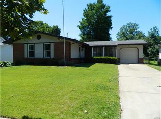 1760 Arundel Dr, Florissant, MO 63033