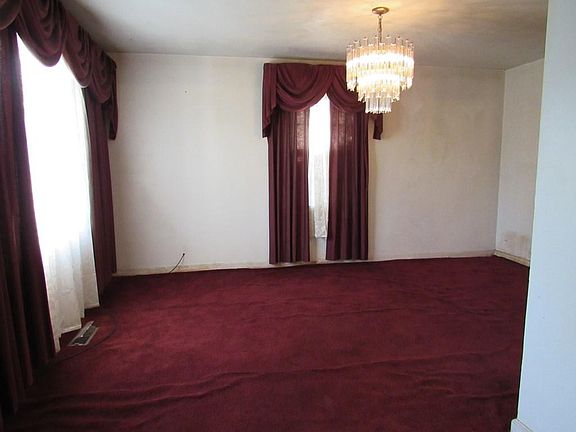 5th image of 1313 Cambridge Ave E