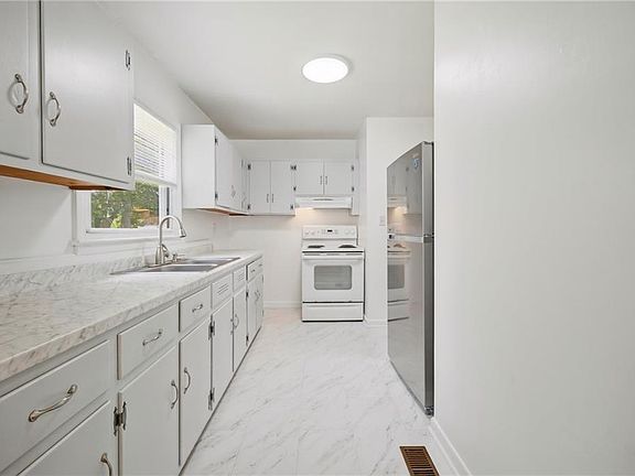 3rd image of 1106 74th St