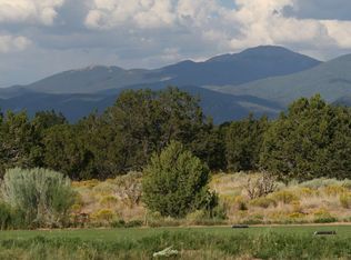 2 Eagle Nest Cir, Santa Fe, NM 87506