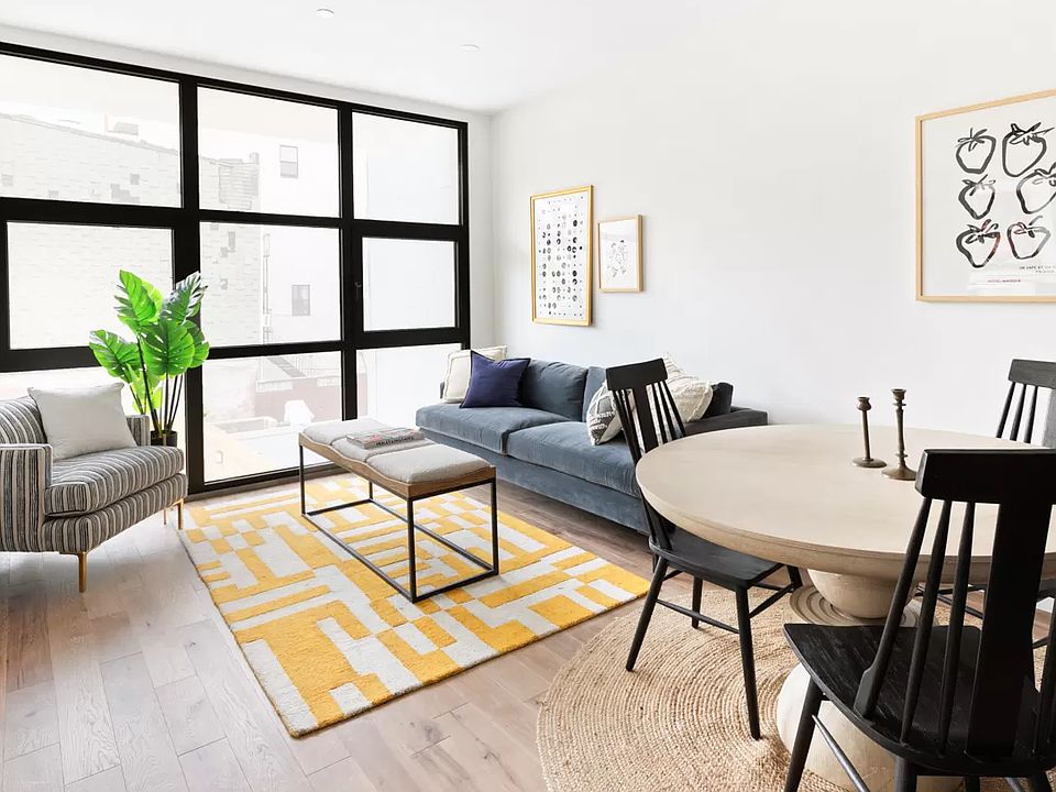 1st image of 383 Manhattan Ave #3B