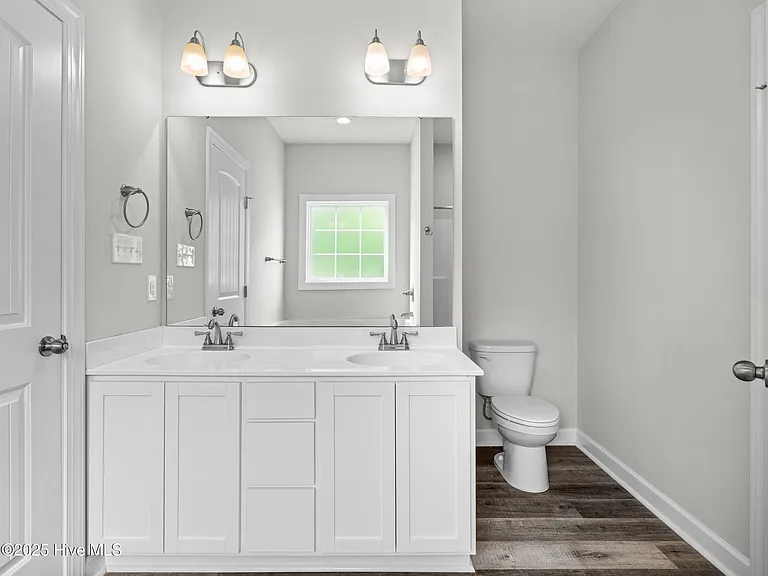 908 Freewoods Ct — Photo 25