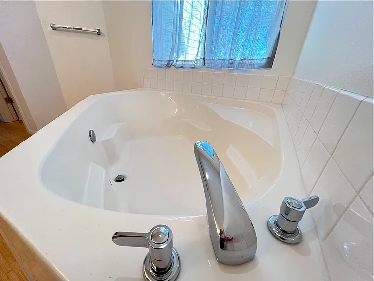 4113 S 220th Pl — Photo 19