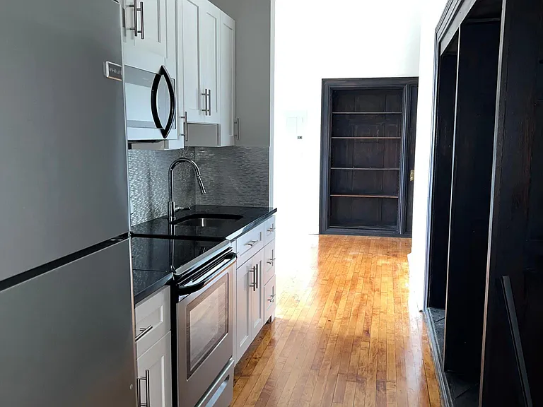 1507 S 17th St #321 — Photo 3