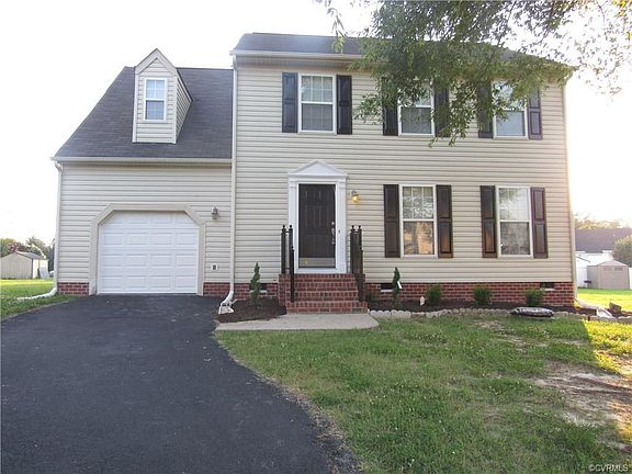 2nd image of 908 Farnley Ct