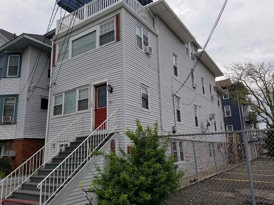 1st image of 823A Ocean Ave #1