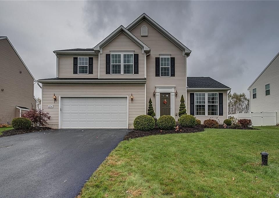 1st image of 8794 Norcross Dr