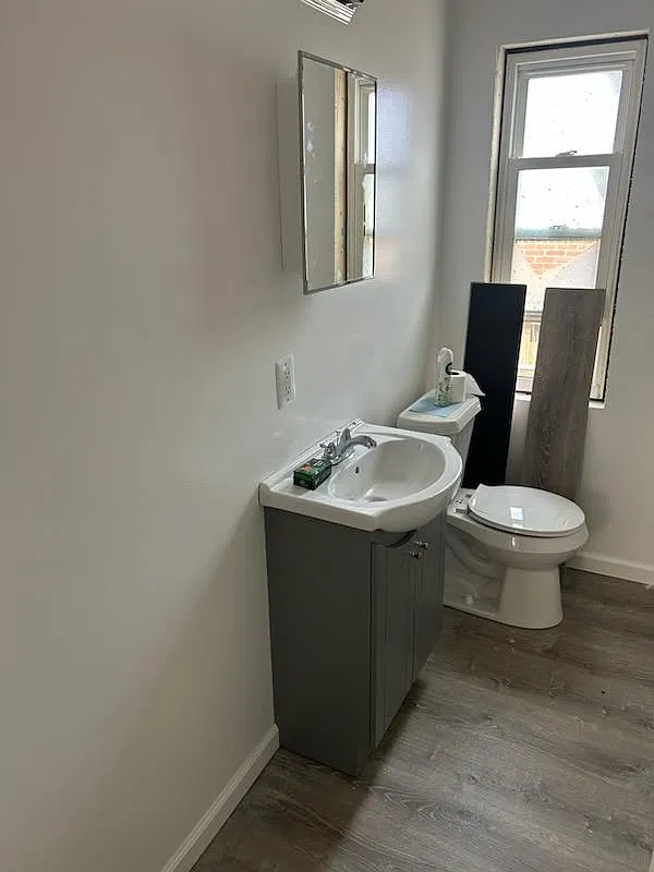 2 bed, 832 sqft, $1,000 — Photo 2