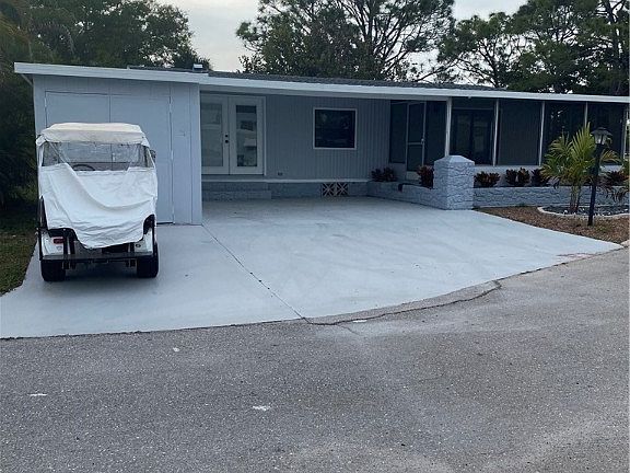 2nd image of 362 Middlecoff Ct