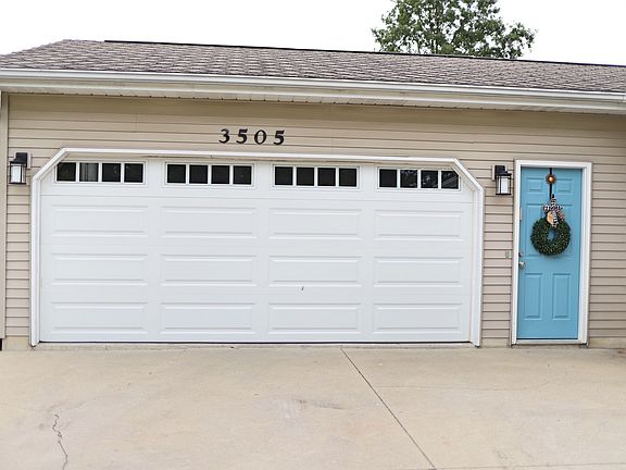 2nd image of 3505 Bauer Dr