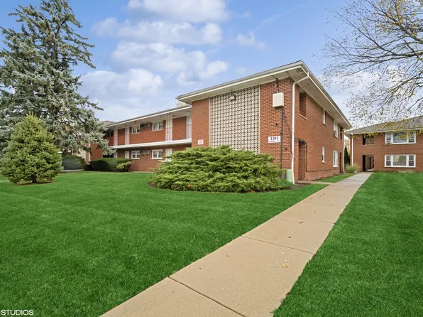 1101 Holiday Ln Unit 12, Des Plaines, IL 60016
