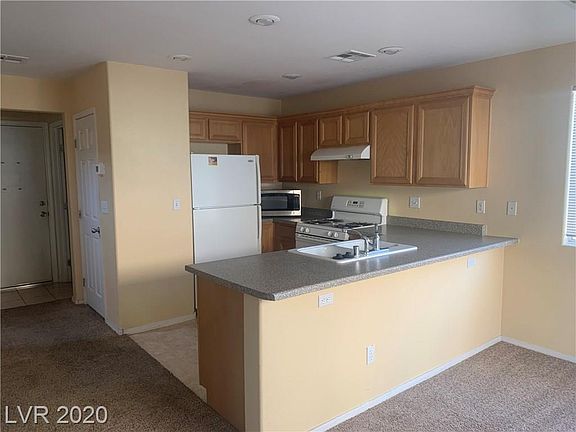 4th image of 1975 Sunset Bend Dr #0
