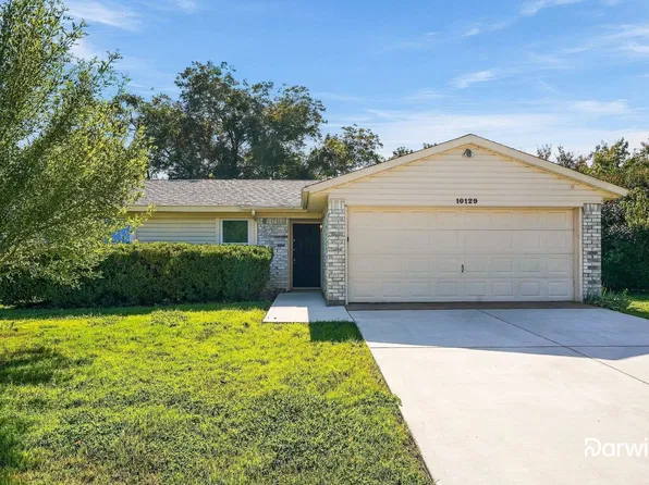 10129 Peppertree Ln, Fort Worth, TX 76108