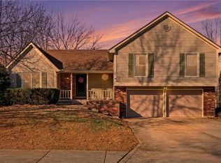 518 N Jefferson St, Raymore, MO 64083
