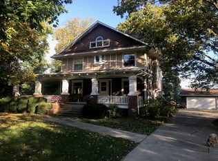 1124 E Jackson St, Heyworth, IL