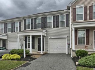 839 Fawn Ln, Hummelstown, PA 17036