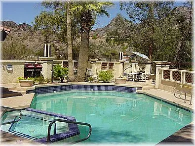 2 bed, 950 sqft, $2,200 — Photo 3