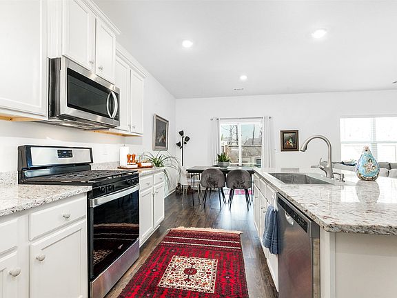 4th image of 4001 Park Cove Way