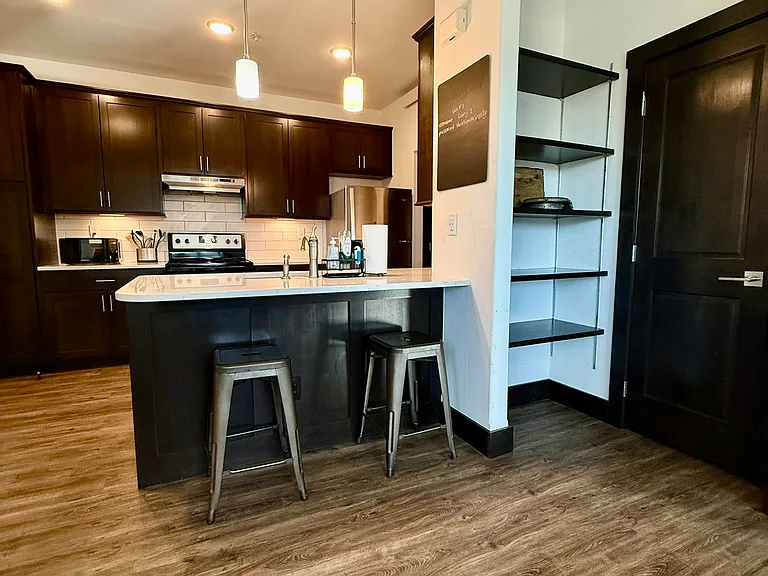 160 E Jasper Ave #103 — Photo 10