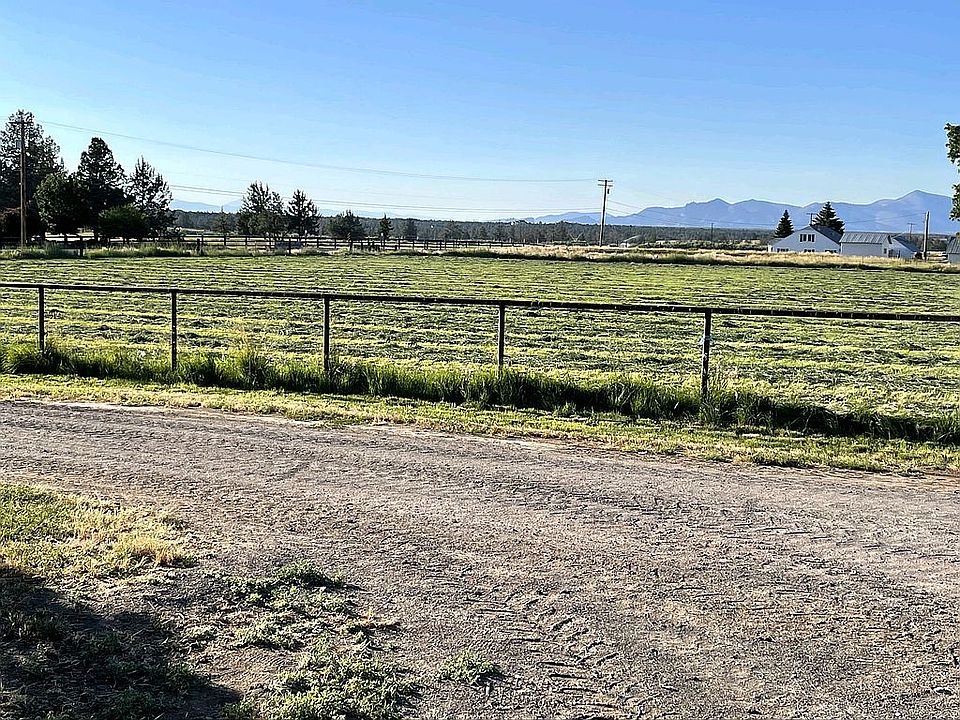 2nd image of 8244 SW Powell Butte Hwy