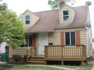 15404 Fernway Dr, Maple Heights, OH 44137