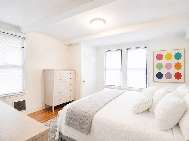 900 W End Ave #2H — Photo 5