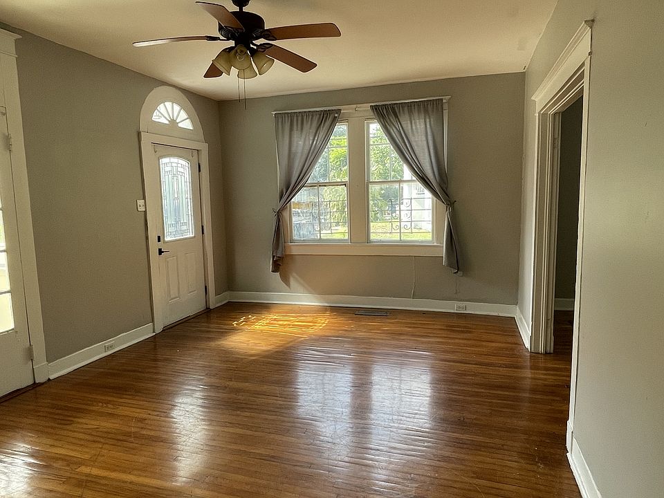 1st image of 1935 Milan St