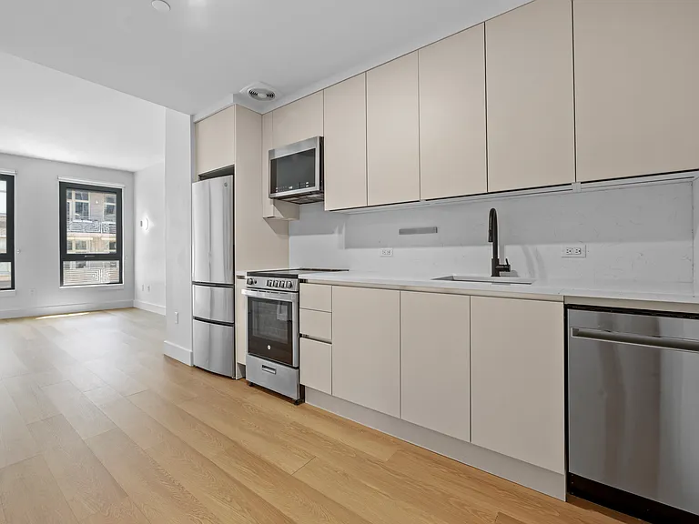 130 Hope St #514 — Photo 2