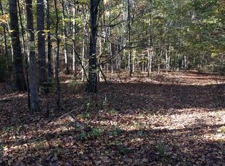 Cherokee Cir, Waynesboro, TN 38485