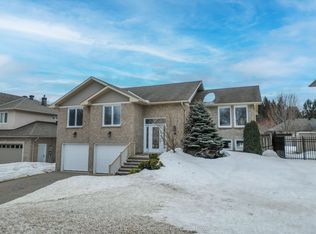 31 Vermont Cres, North Bay, ON P1C1L5