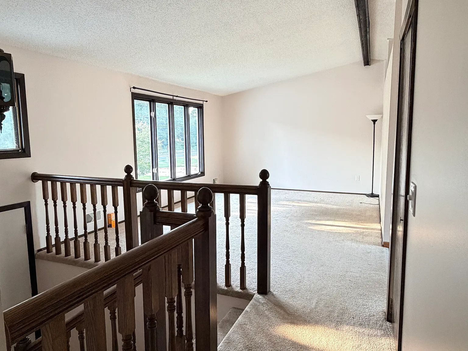 4 bed, 1856 sqft, $2,690 — Photo 4