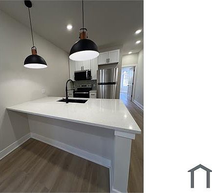 5th image of 121 W Sharpnack St Floor 2
