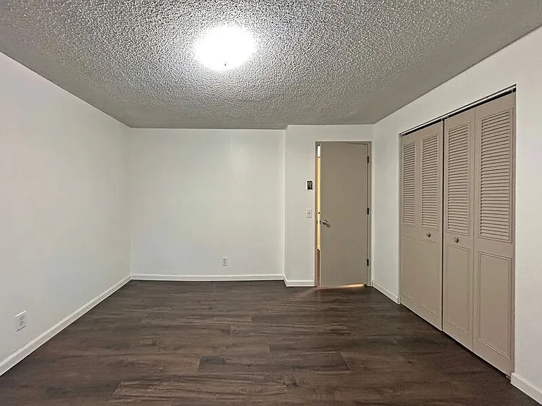 505 Empress Ave — Photo 11