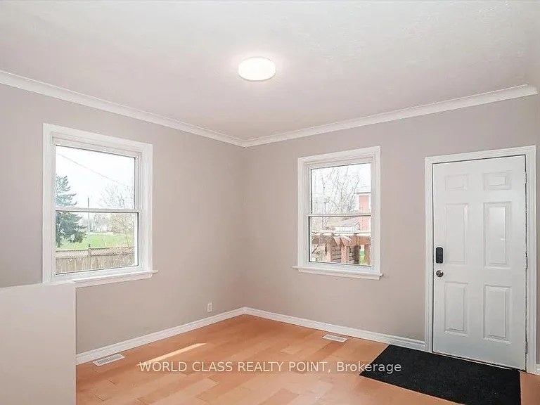 1 McIntosh St — Photo 9